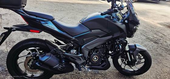 BAJAJ DOMINAR 400 BAJAJ DOMINAR 400